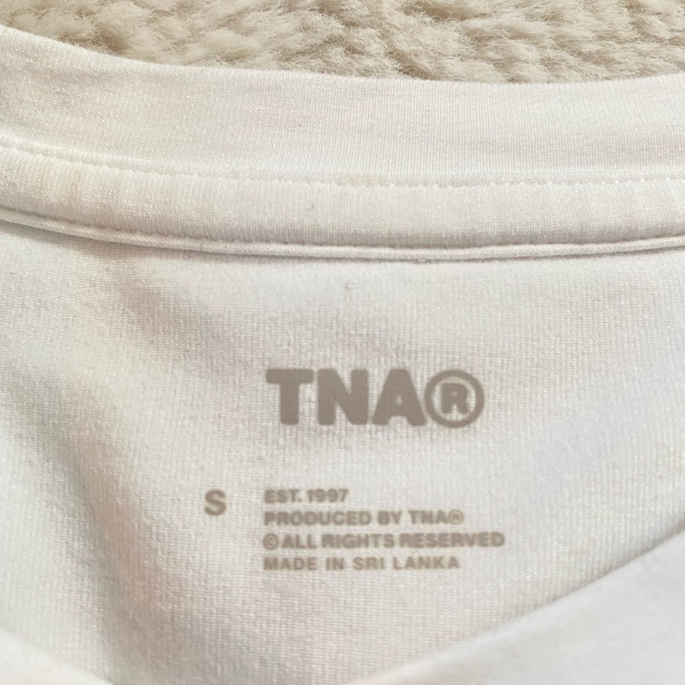 TNA Aritzia Classic White Tee - Picture 2 of 6